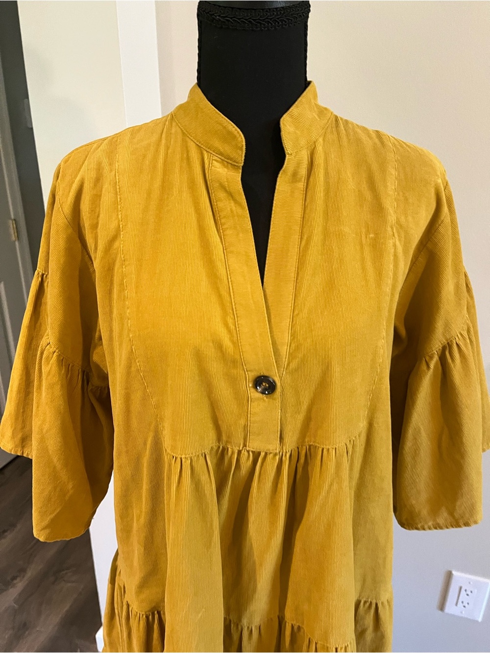 Umgee Mustard Babydoll Dress Size Medium EUC - Picture 2 of 6